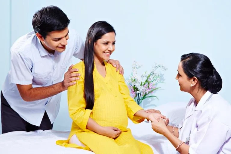Maternity Care at Home: Comprehensive Care For Mothers, Babies, and Newborns for a Healthy Beginning